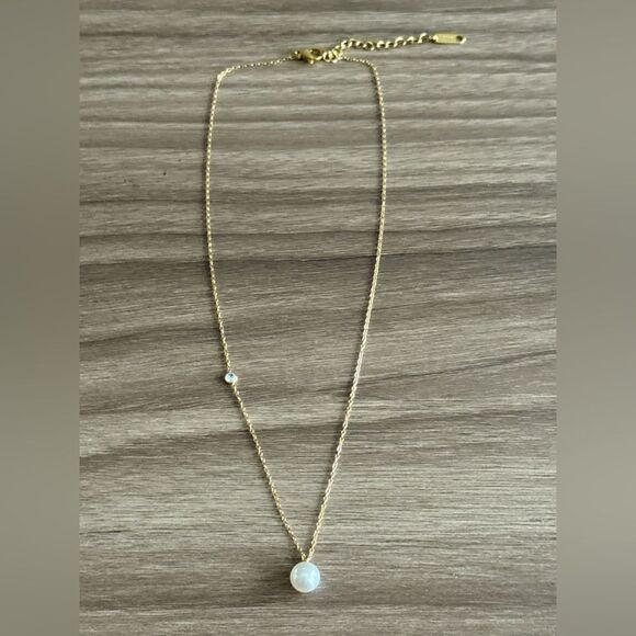 Gold and Pearl Necklace Q612 - Picture 4 of 6